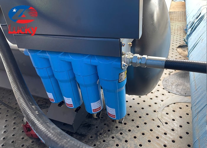 ban-giao-may-nen-khi-truc-vit-tich-hop-30hp-cho-xuong-lam-lop-xe-o-to-3