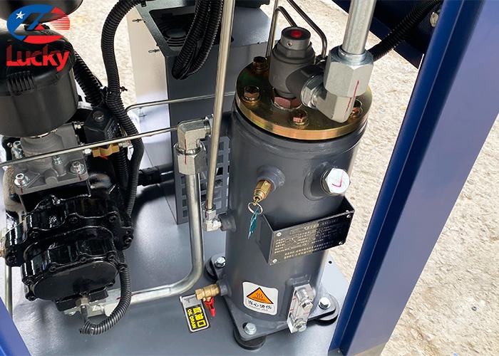 Máy nén khí trục vít 10HP 220V Lucky
