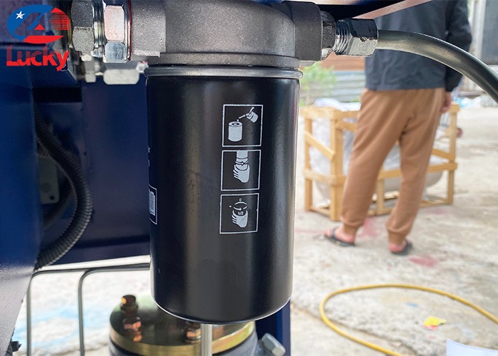 Máy nén khí trục vít 10HP 220V Lucky