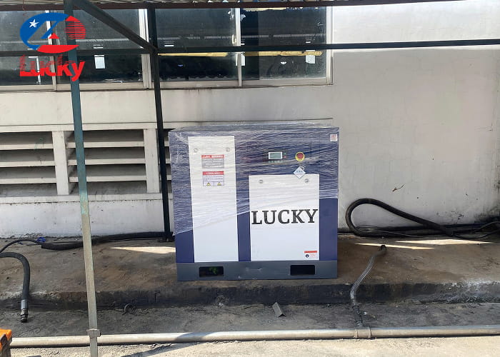 ban-giao-may-nen-khi-truc-vit-50hp-20hp-cho-xuong-san-xuat-vai-bat-o-tay-ninh-1