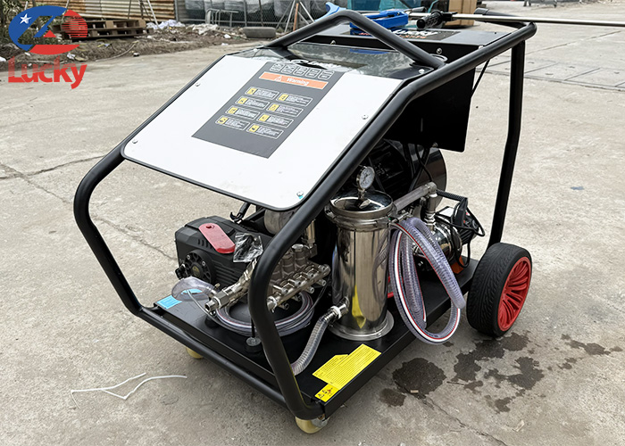 may-rua-xe-cao-ap-lucky-11600psi-3