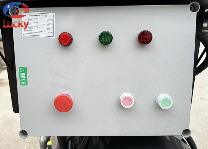 may-rua-xe-cao-ap-lucky-11600psi-4