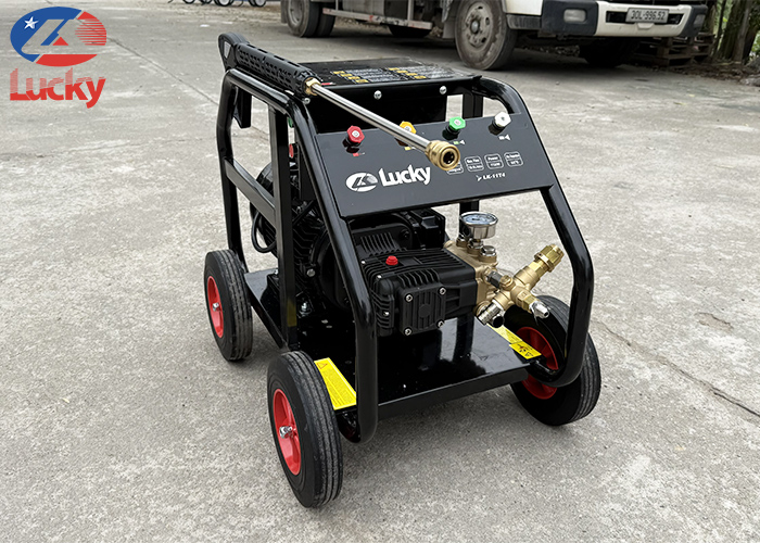 may-rua-xe-cao-ap-lucky-4930-psi-8