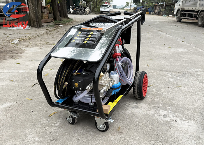 may-rua-xe-cao-ap-lucky-7250psi-3