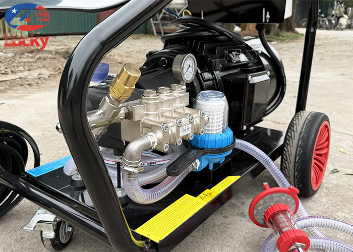 may-rua-xe-cao-ap-lucky-7250psi-5