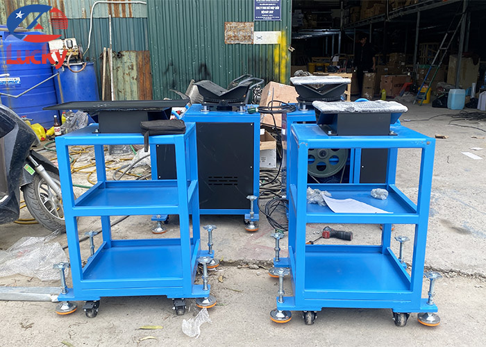 may-kiem-tra-he-thong-treo-o-to-con-kuntech-kt-9818-2-2kw-bien-tan-3