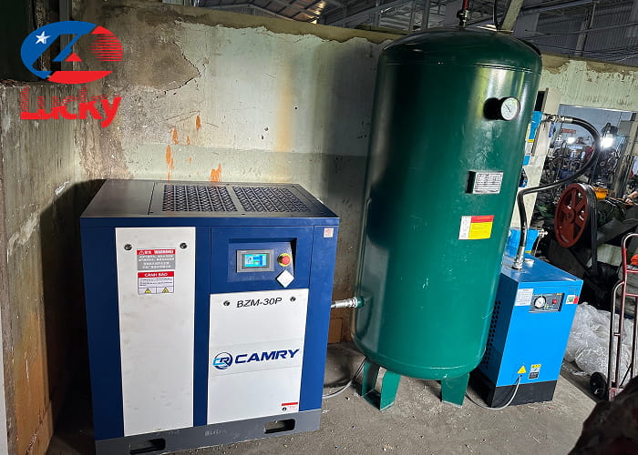 ban-giao-he-thong-may-nen-khi-truc-vit-30hp-22kw-cho-cong-ty-san-xuat-bulong-vinh-vien-2