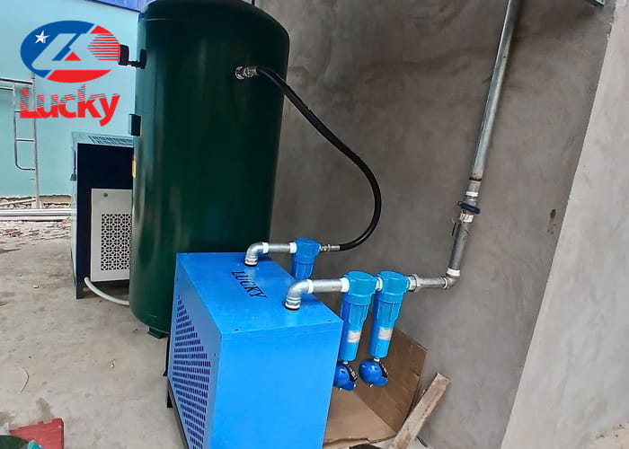 lap-dat-he-thong-nen-khi-30hp-22kw-cho-xuong-lam-bong-den-tai-tan-uyen-binh-duong-4