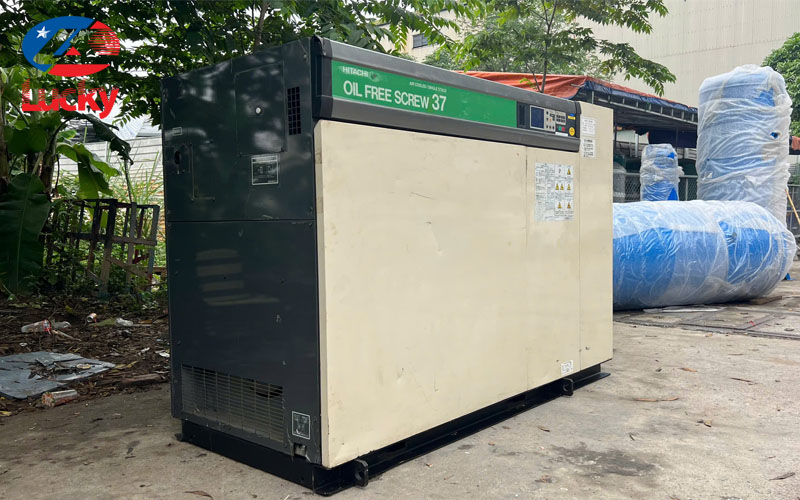 review-may-nen-khi-truc-vit-khong-dau-hitachi-screw-37kw-50hp-1