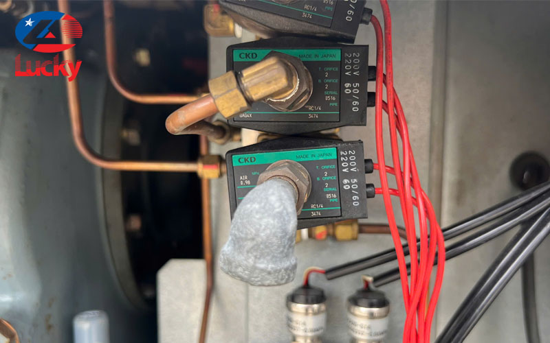 review-may-nen-khi-truc-vit-khong-dau-hitachi-screw-37kw-50hp-5