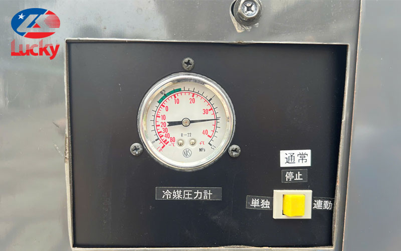 review-may-nen-khi-truc-vit-khong-dau-hitachi-screw-37kw-50hp-12